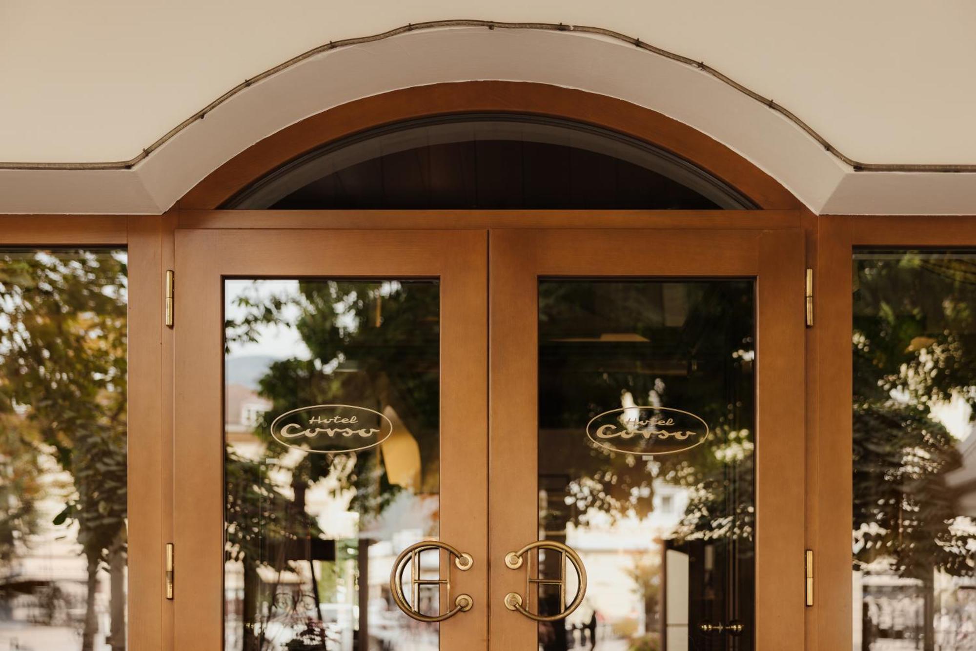 Hotel Corso Am Graben Brunico